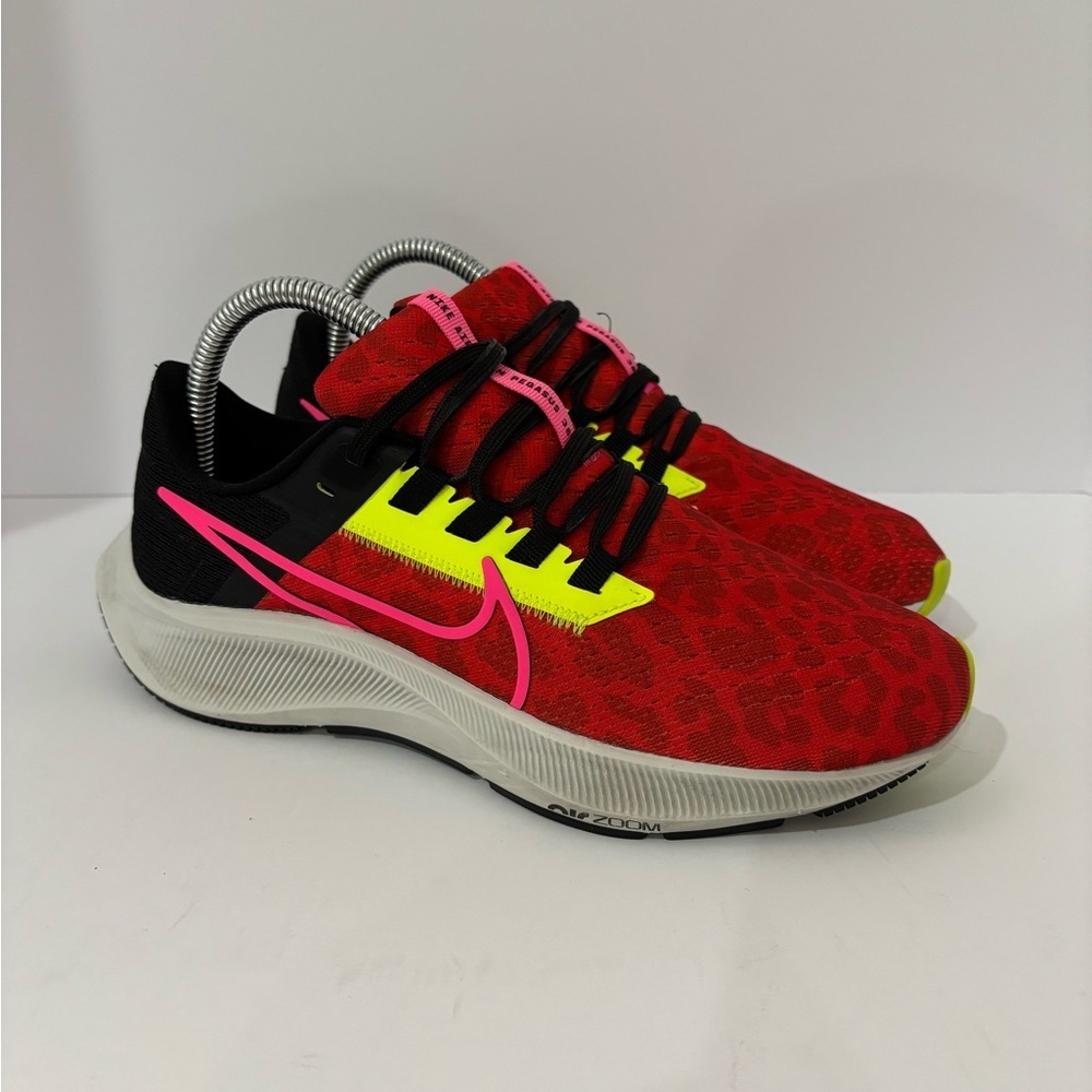 Nike Air Zoom Pegasus 38 size 7